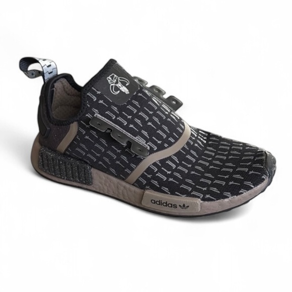 Adidas NMD‎ R1 STAR WARS MANDALORIAN US Mens Sz 7 - Picture 1 of 12